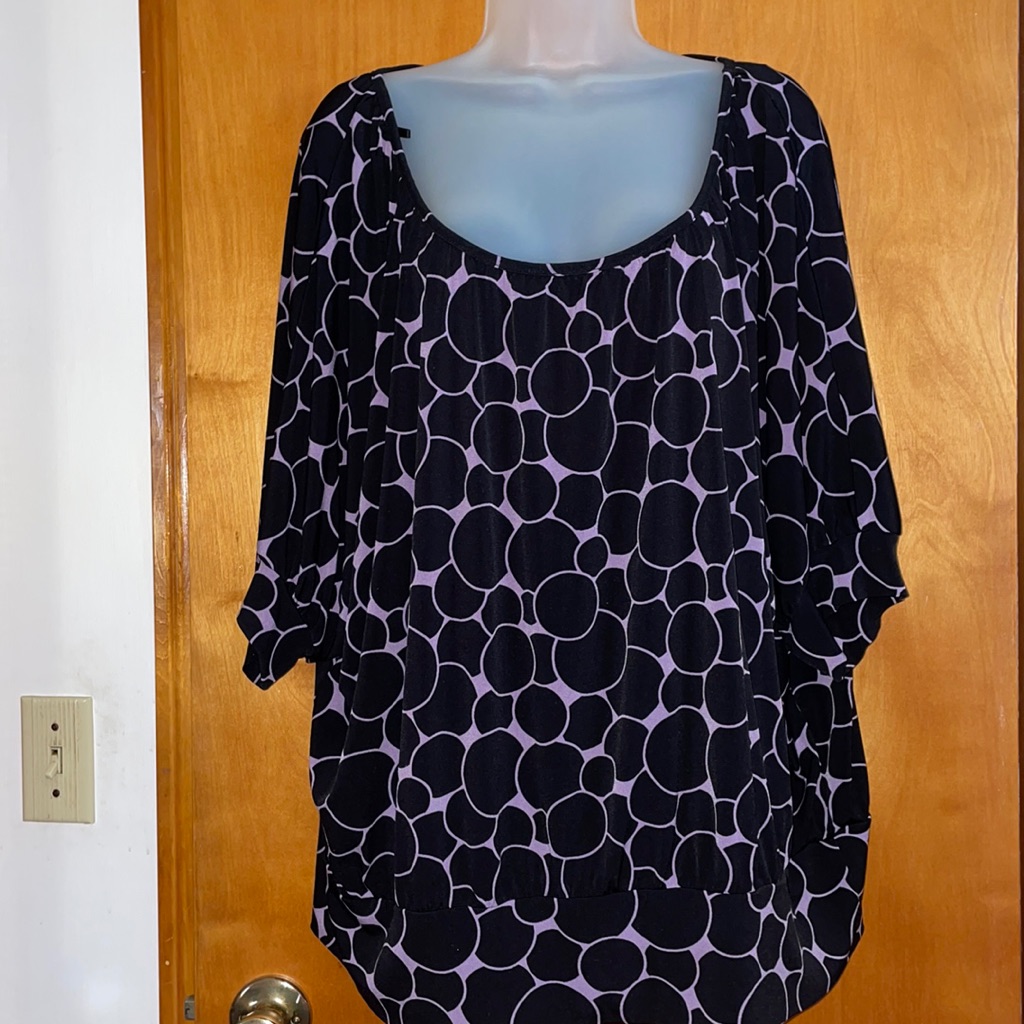Black Circle Patterned Blouse